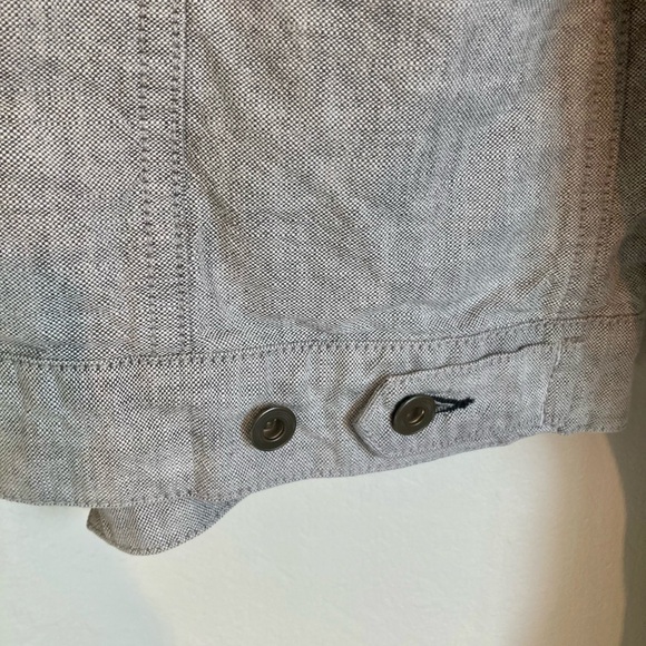 Rag and Bone Beautiful Light Wash Gray Denim Jacket   (4) - Picture 8 of 10